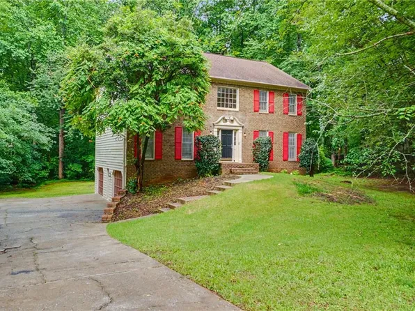 140 Millwood Ln, Fayetteville, GA 30214
