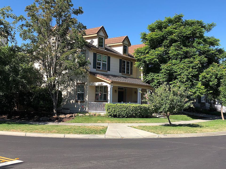 2nd image of 5643 Carnegie Way