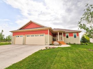 3037 41st Avenue Ct S, Moorhead, MN 56560