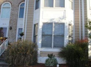 46852 Woodstone Ter, Sterling, VA 20164
