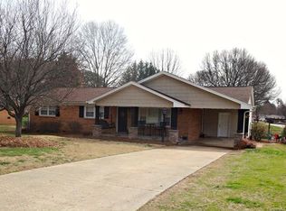 601 Wren Rd, Gastonia, NC 28056