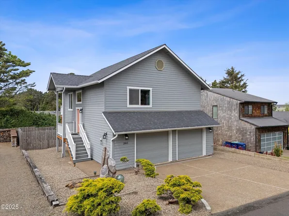 2865 NW Neptune Ave, Lincoln City, OR 97367