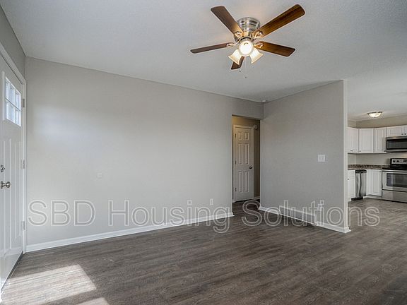 4th image of 1017 N River Blvd APT A