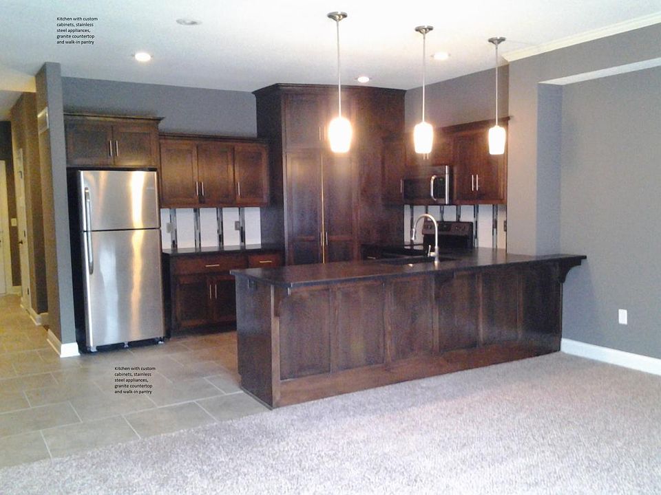 Kitchen/ Living Room