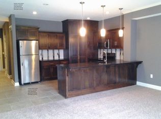 5977 N London Ave, Kansas City, MO 64151