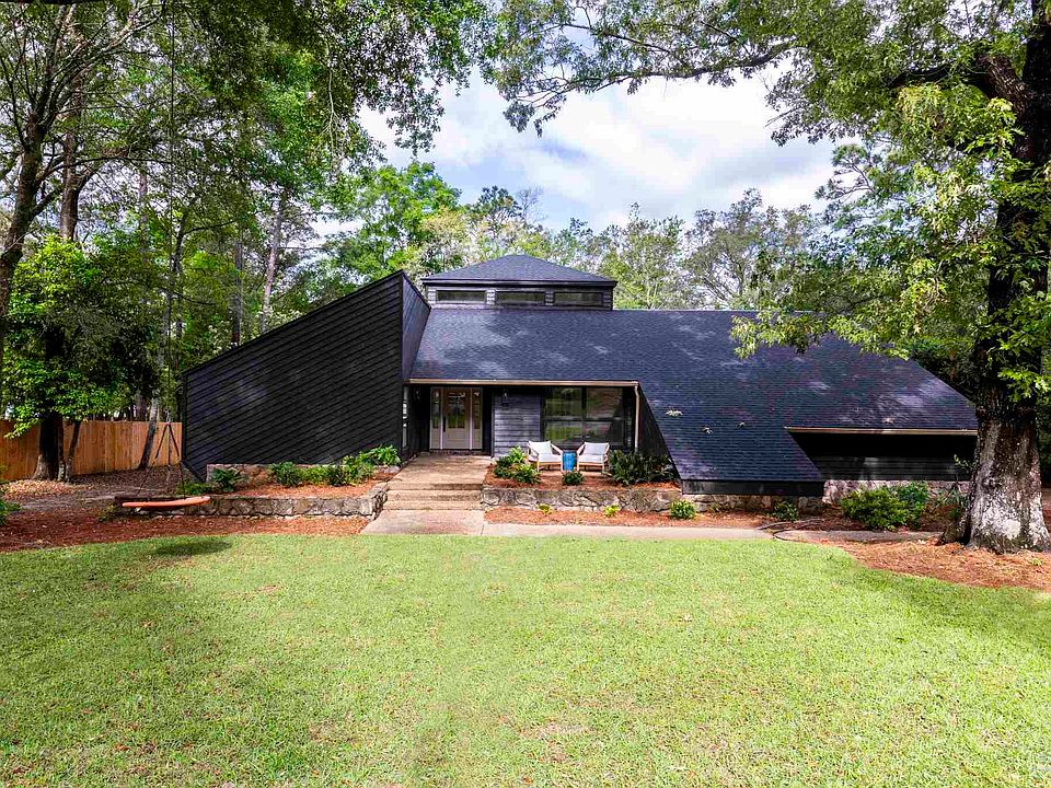 1st image of 1312 Hound Chase Cir