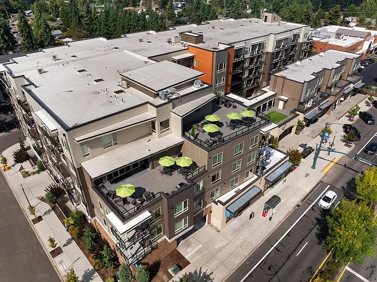 Bridgeview — Photo 15