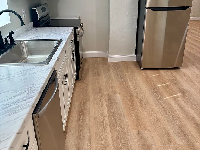 314 Proctor Ave #1B — Photo 3