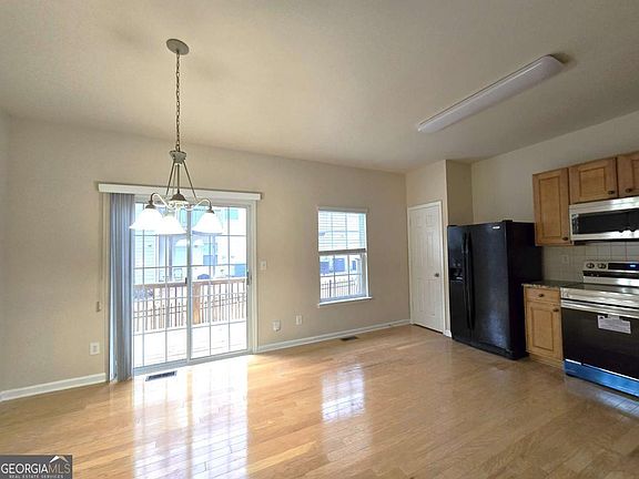 5th image of 2120 Meadow Peak Rd