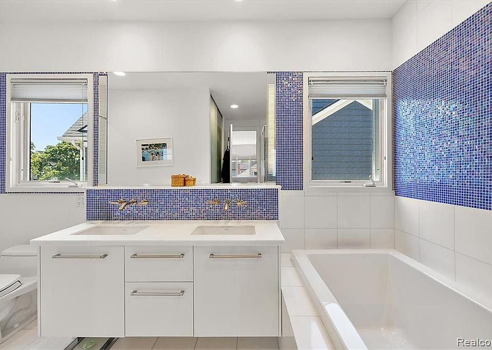 559 Bennaville Ave, photo 26