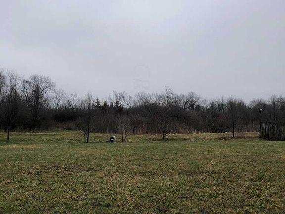 2nd image of 1430 Willow View Dr