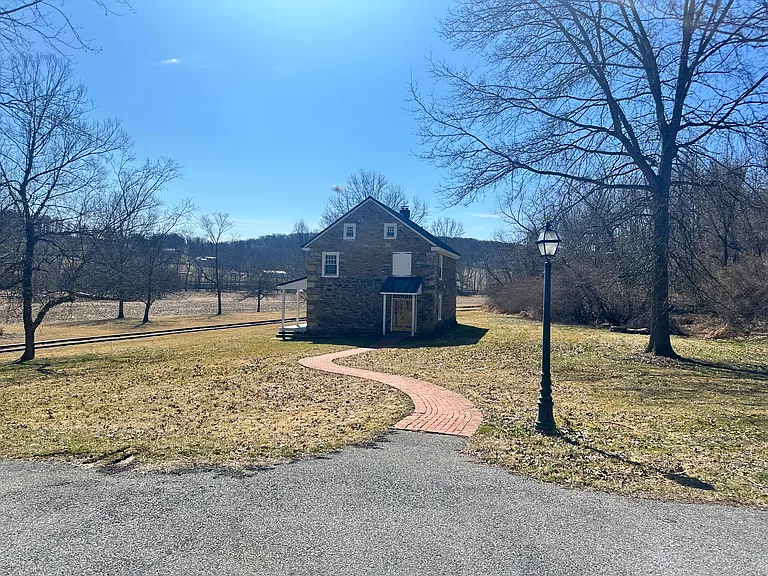 6393 Glatfelters Station Rd — Photo 3
