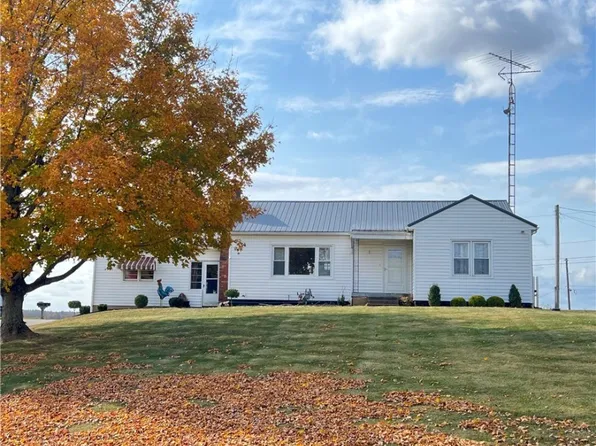 4355 N Taylor Dr NE, McConnelsville, OH 43756