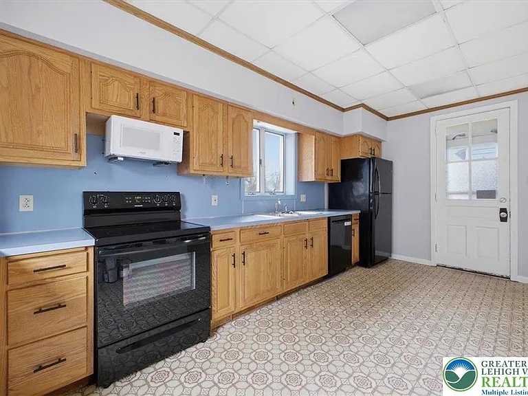 1229 Main St — Photo 14