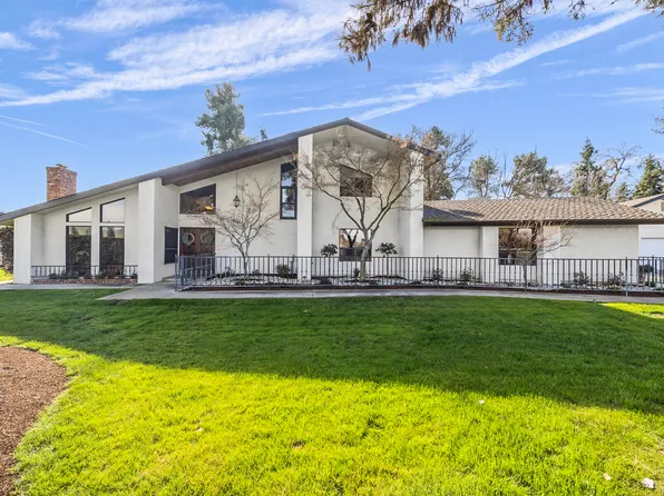 21487 Ave 332, Woodlake, CA 93286