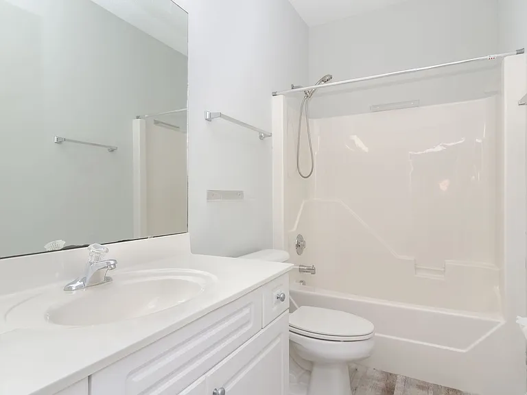 6464 Bradbury Ct — Photo 14