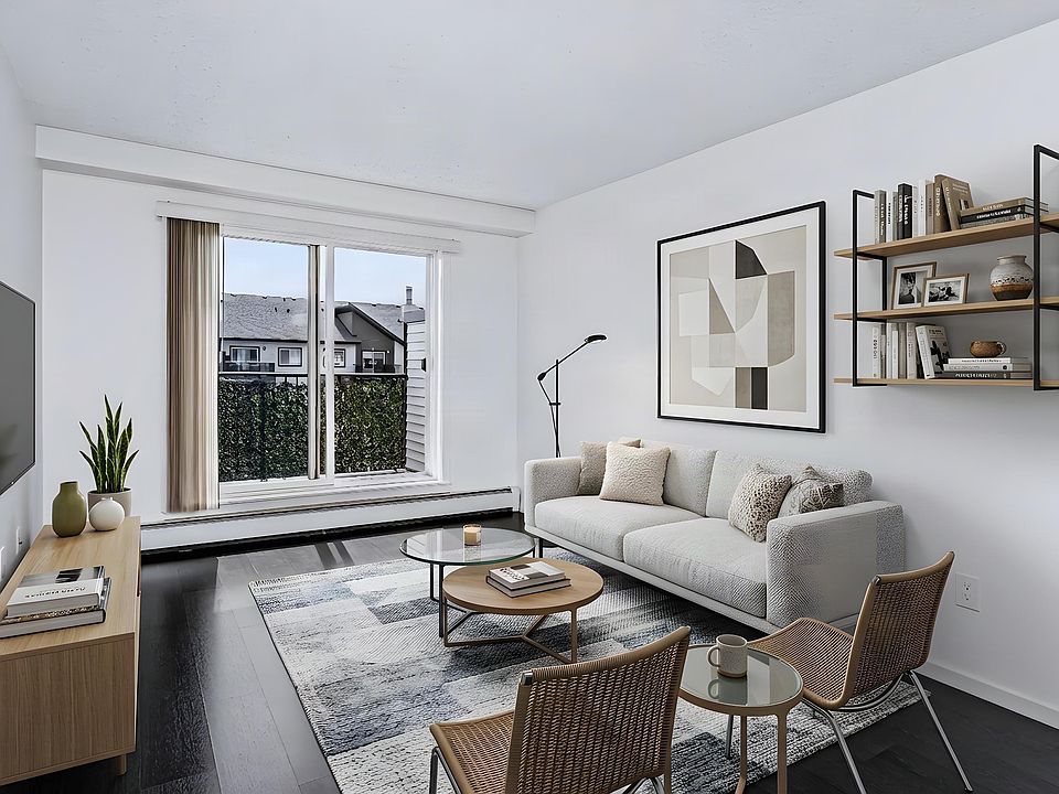 1st image of 508 Albany Way NW #415