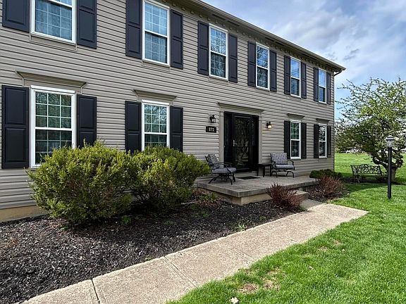 3rd image of 873 Falkirk Ct