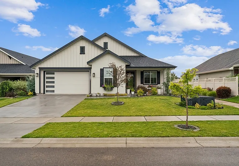 11691 W Quintale Dr — Photo 1