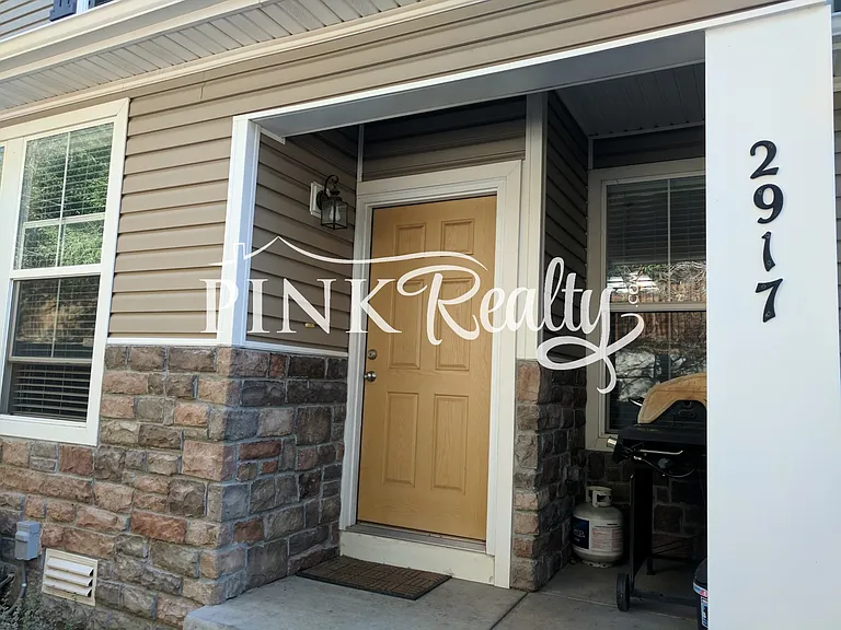 2917 Tumblewood Grv — Photo 2