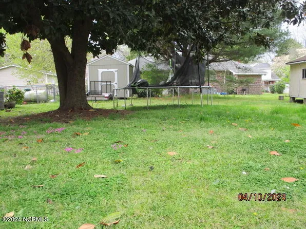 807 S Martin Luther King Street, Elizabeth City, NC 27909