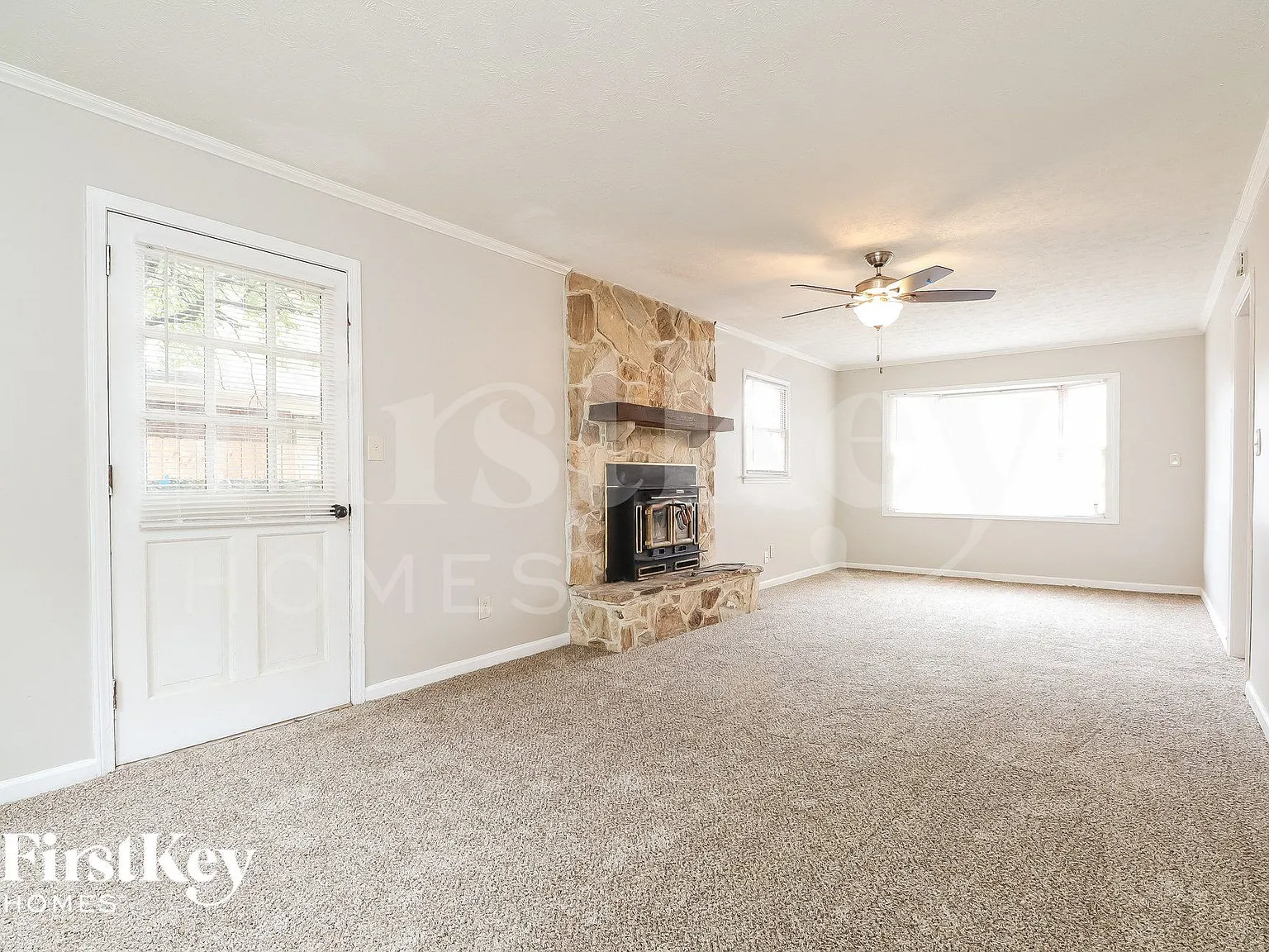 4 bed, 3.0 bath, 2078 sqft, $2,035 — Photo 3