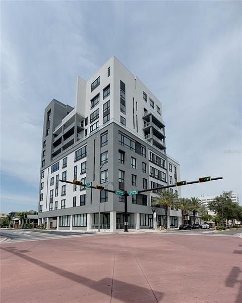 1st image of 5 N Osceola Ave Unit 305