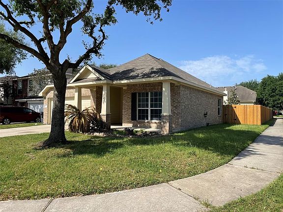 3rd image of 21119 N Fair Ct