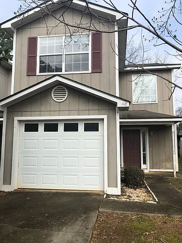 118 Commons Dr Photo 1