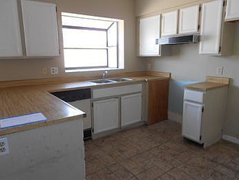5th image of 9520 W Echo Ln