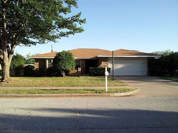 3rd image of 4929 Reginald Dr
