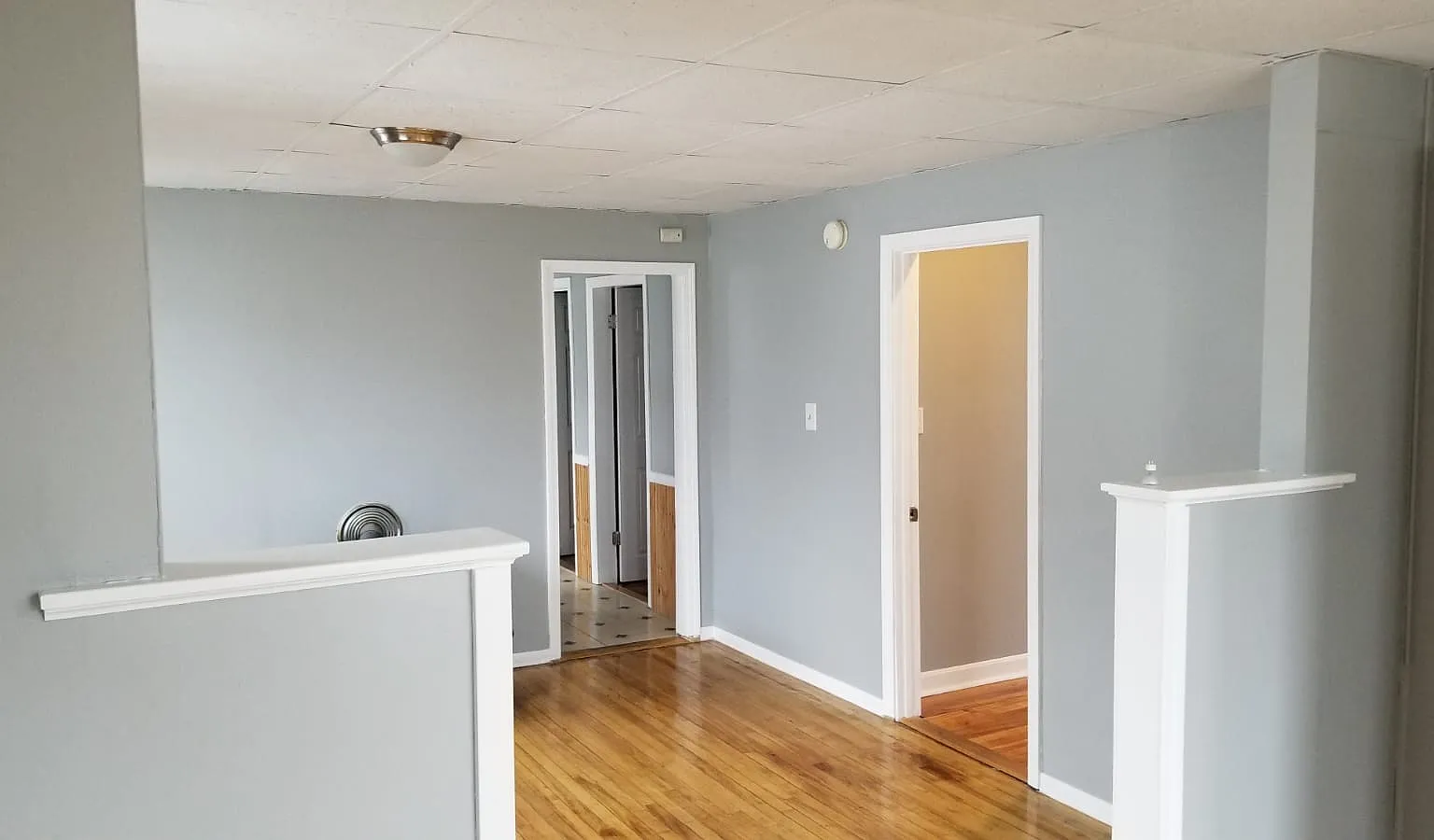 3 bed, 1300 sqft, $2,100 — Photo 4
