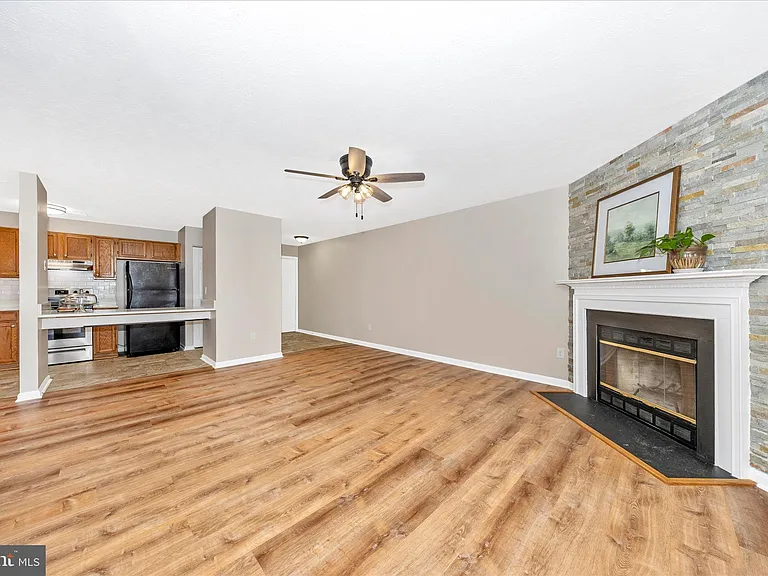 2112 Whitehall Rd #1C — Photo 7
