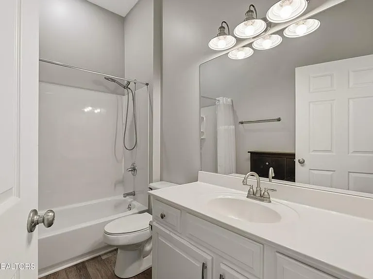 565 Rarity Bay Pkwy #201 — Photo 19
