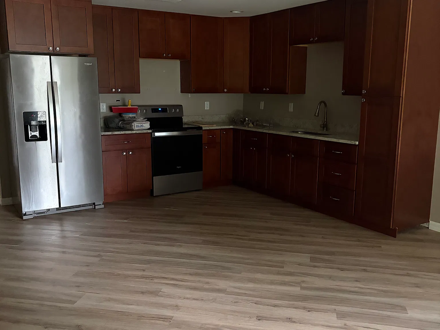 3 bed, 1282 sqft, $1,695 — Photo 3