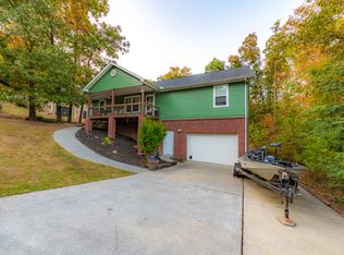 229 Langston Rd NE, Calhoun, GA 30701