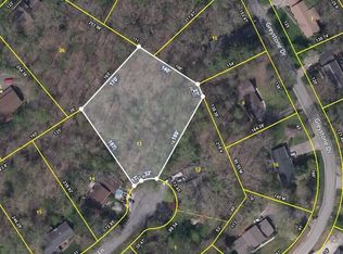 Greenbriar Ln, Oak Ridge, TN 37830