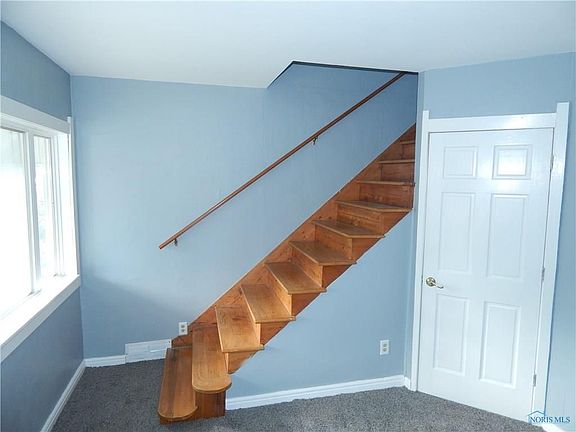 4th image of 5712 Edgewater Dr