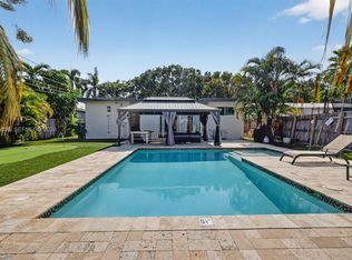 1949 Wiley St, Hollywood, FL 33020