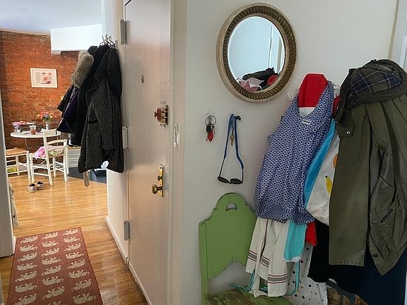 3rd image of 220 Avenue B #3WW