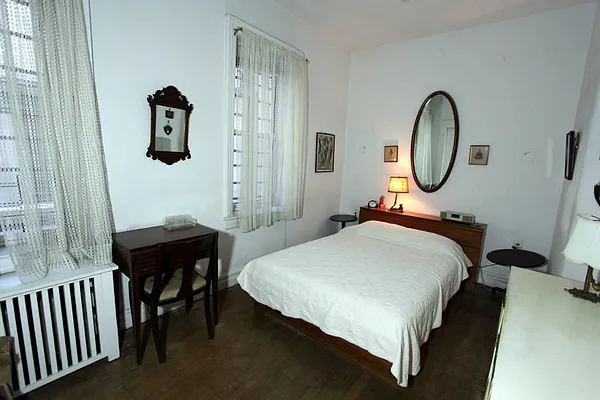 Sold by Keller Williams NYC | media 17