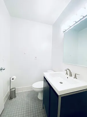 Rented by RELO REDAC INC. | media 10