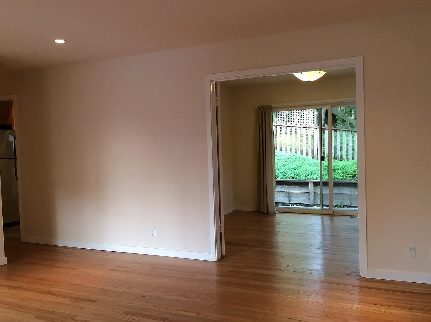 A 2-3 bedroom / 1 bathroom apartment in iconic San Anselmo — Photo 1