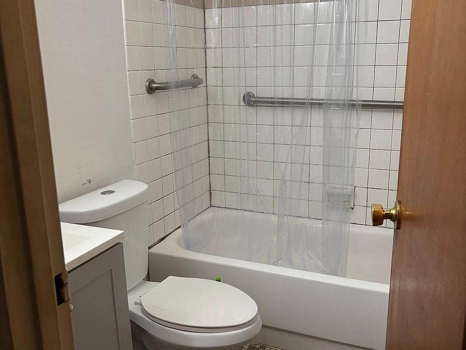 2nd image of 110 Byberry Rd APT B6