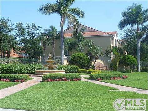 1st image of 1020 Villa Cir