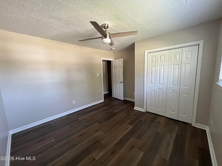 502 New River Dr — Photo 5