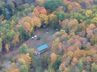 8 Squirrel Dr, Hartland, VT 05048