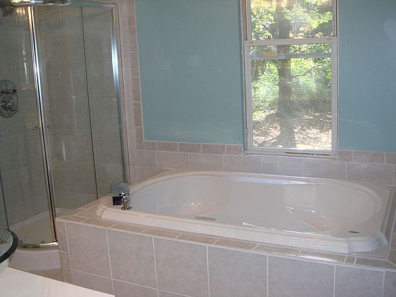 Super master bath jacuzzi tub