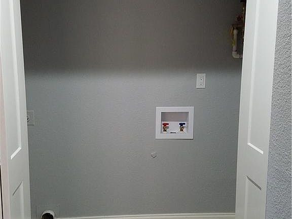 5th image of 937 Ramblewood Dr