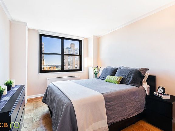 4th image of 340 E 93rd St APT 26F